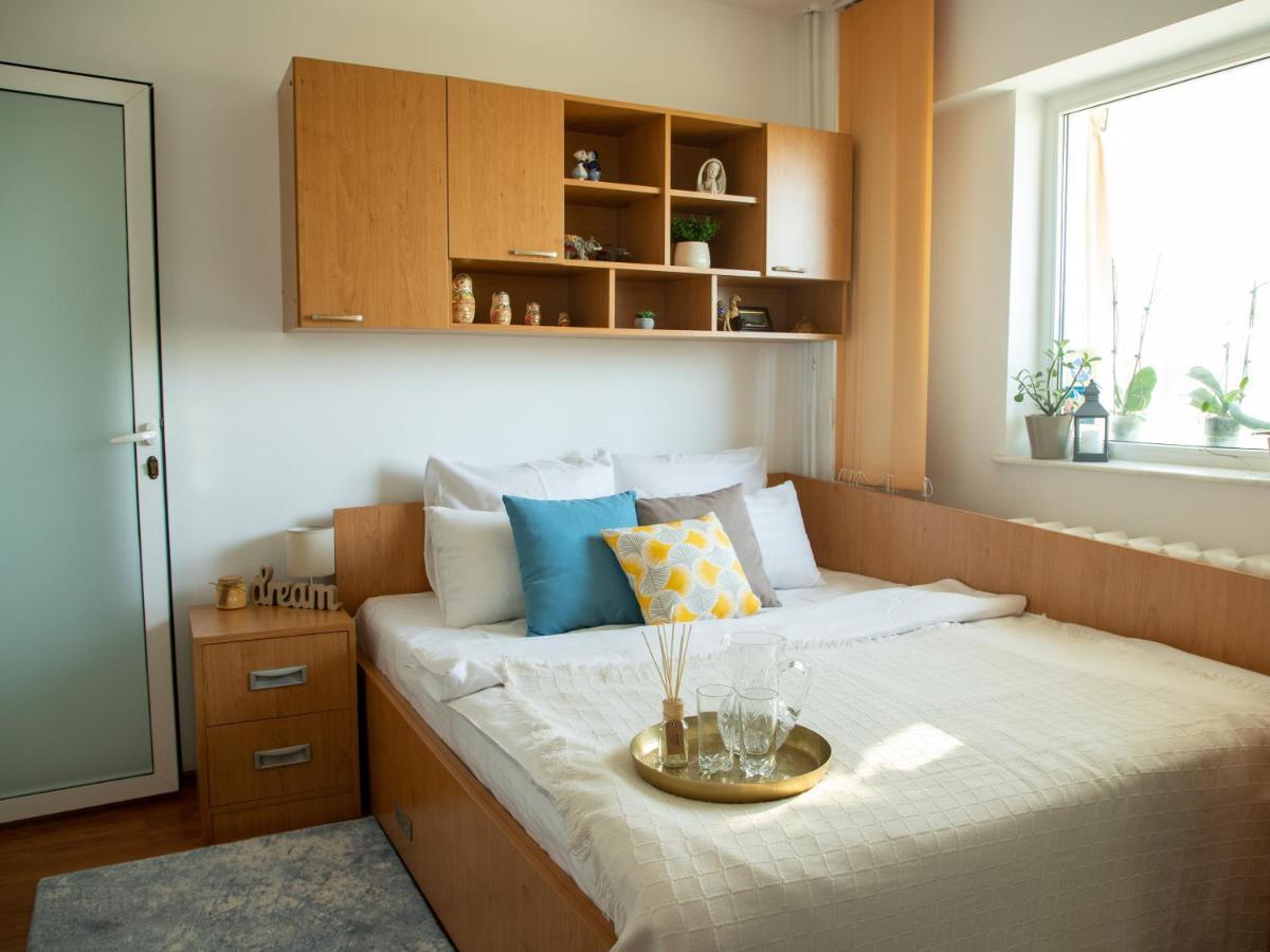 Marin Apartment Constanţa Eksteriør bilde